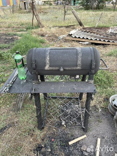 Мангал с крышей
