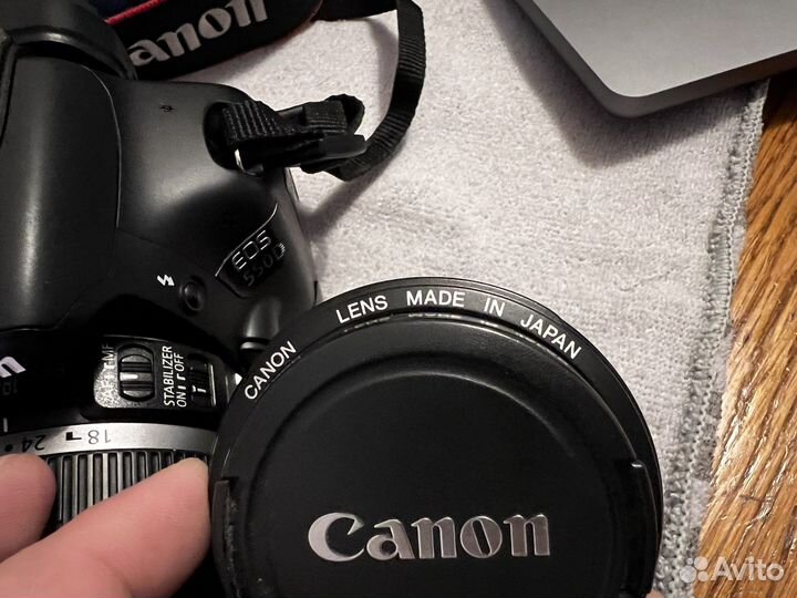 Зеркальный фотоаппарат Canon EOS 550D
