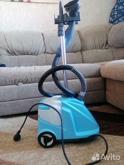 Отпариватель для одежды вертикальный