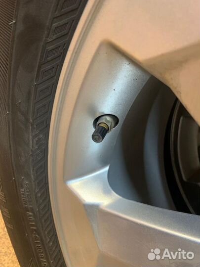 Колеса в сборе 265/60/18 диски Toyota с датчиками