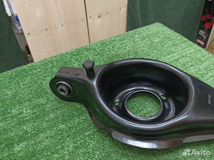 Рычаг задний подпружинный Volvo S40 II V50 (04-12)