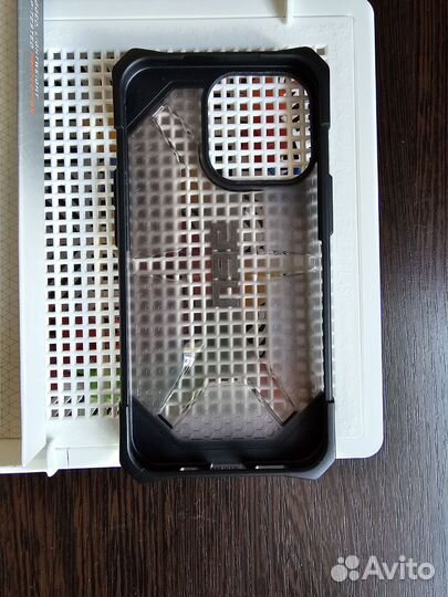 Чехол Uag Plasma на iPhone 13 pro
