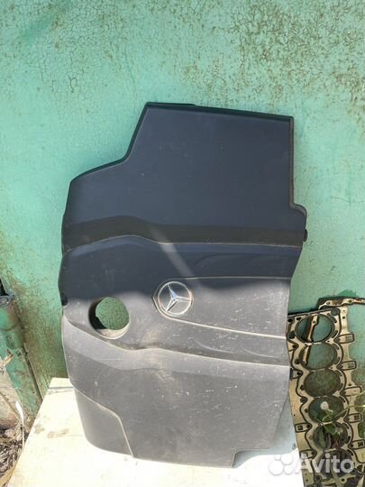 Крышка двигателя Mercedes Benz GLC X253 OM651