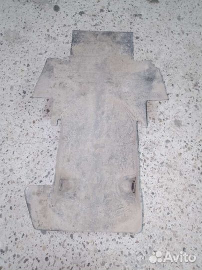 Подкрылок крыло Хонда CBR 250 rr 1991