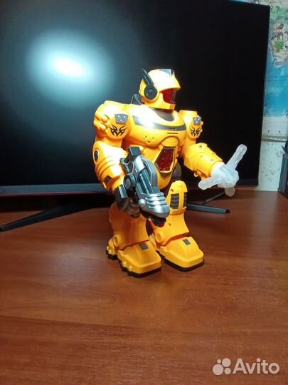 Игрушка робот