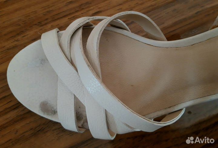 Босоножки женские 37 размер, белые, натур кожа