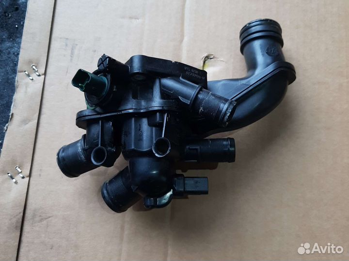 Корпус термостата Пежо 308 Ситроен С4 1.6i EP6