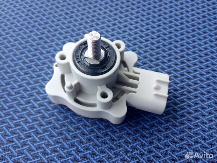 Датчик положения кузова / уровня света фар