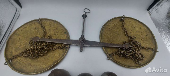 Антикварные весы плечевые 19 век комплект с гирями