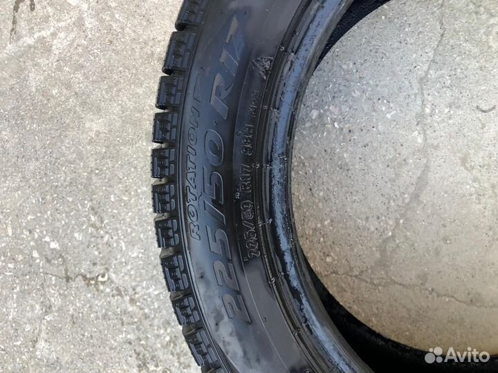 Pirelli Ice Zero 2.25/50 R17
