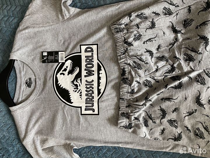 Футболка и шорты подростки