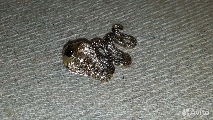 Красивая тяжелая брошь Змея Кобра