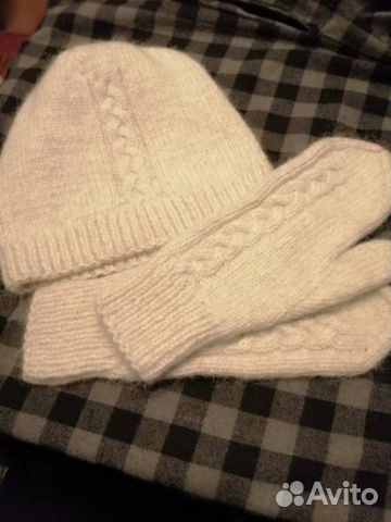 Комплект шапка и варежки Ручной работы