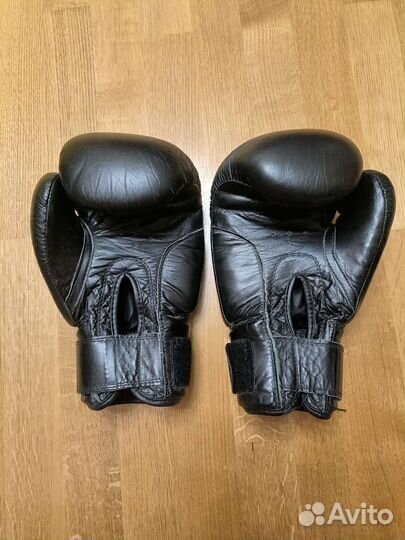 Боксерские перчатки green hill GYM 14.oz