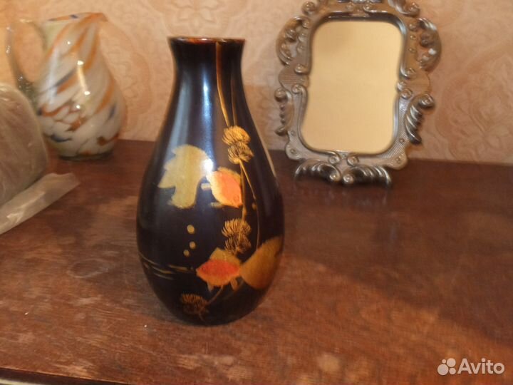 Вазы из дерева с перламутром