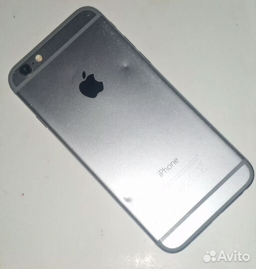 Телефон iPhone 6