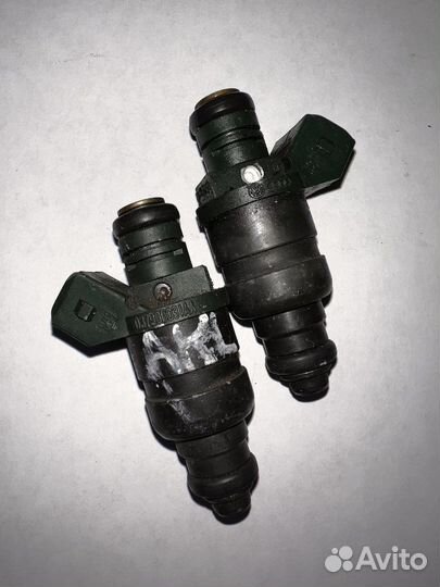 Форсунки Volkswagen audi 037906031AA