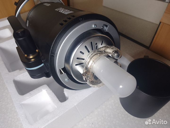 Вспышка студийная Godox DP600III