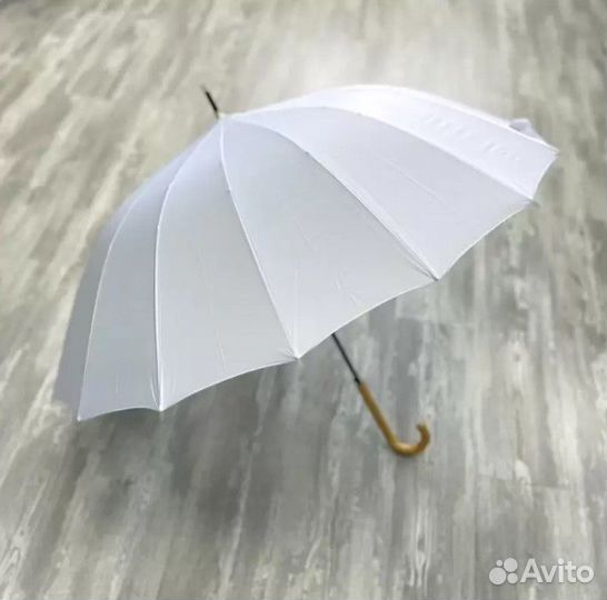 Аренда зонтов и пледов