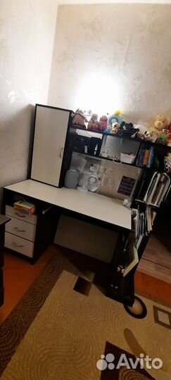 Письменный стол