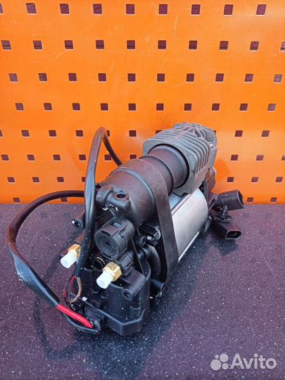 Компрессор подвески Порше Кайен 2