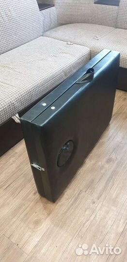 Массажная кушетка