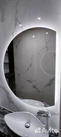 Зеркало с фоновой подсветкой