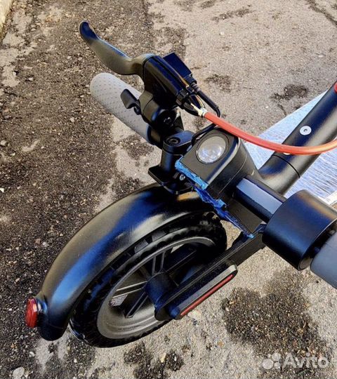 Электросамокат Xiaomi M365 Pro