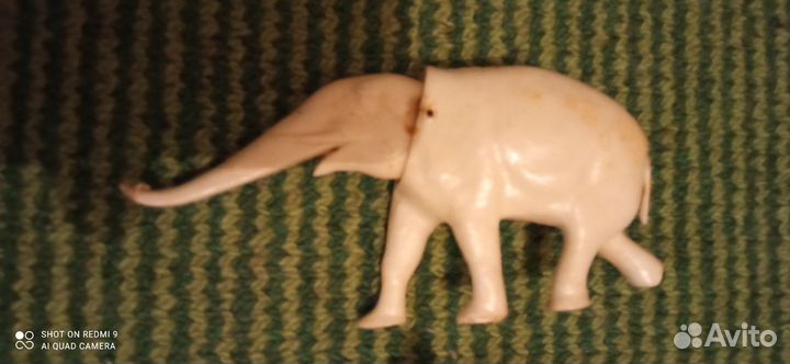 Слон колкий пластик 1950-е