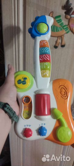 Музыкальная гитара