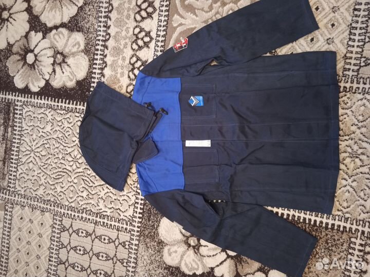 Костюм монтажника, также подходит для сварщиков