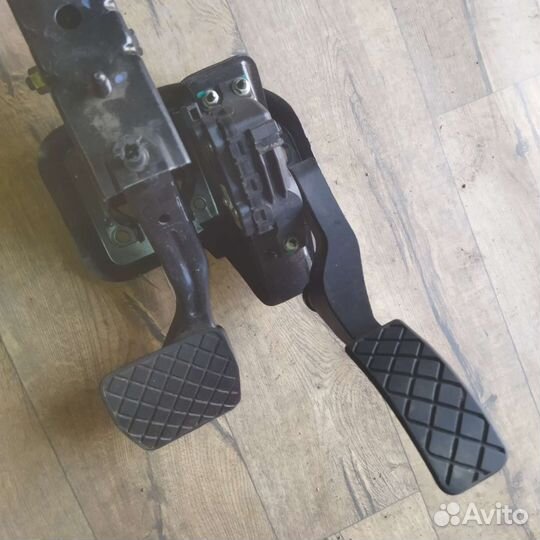 Педальный узел Volkswagen Polo