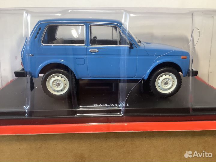 Модель автомобиля ваз-21211 Нива 1:24 Ашет