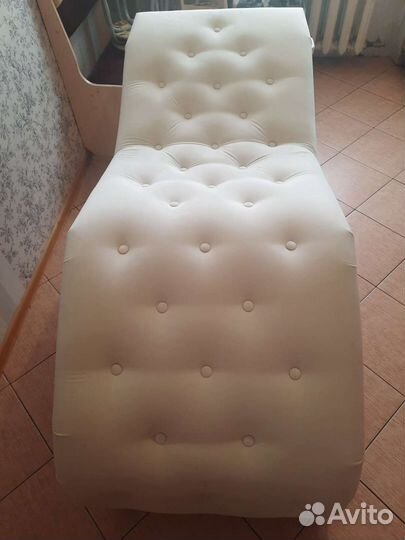 Анатомическая кушетка для наращивания ресниц