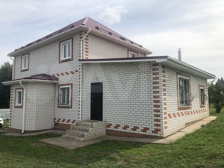 Дом 180 м² на участке 40 сот.