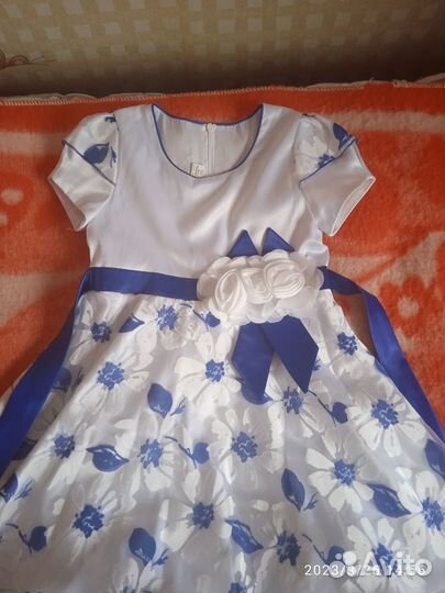 Продам платья