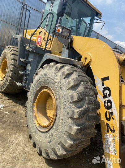 Фронтальный погрузчик SDLG (LGCE) LG952, 2007