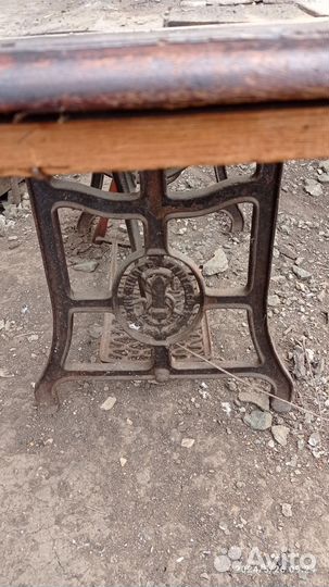 Швейная машинка зингер ножная