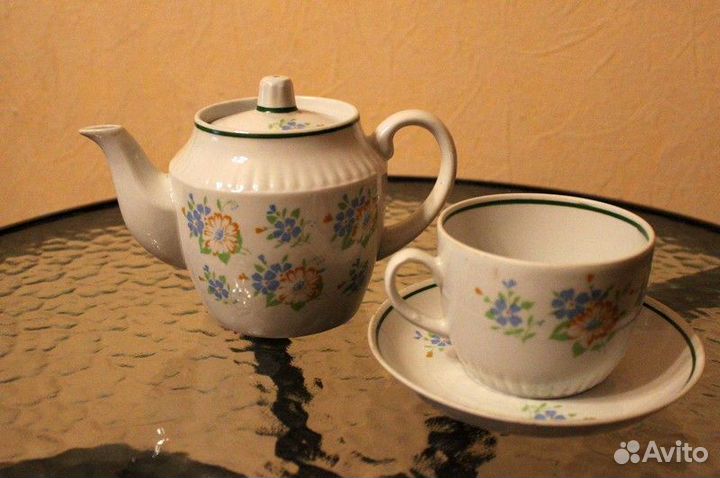 Чайная пара и чайник. Вербилки. СССР