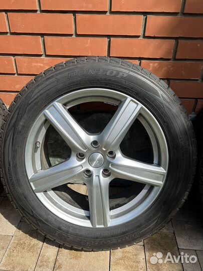 R18 Dunlop Winter Maxx SJ8 235/55, PCD 5x110 DIA 65.1