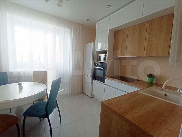 2-к. квартира, 58 м², 10/12 эт.
