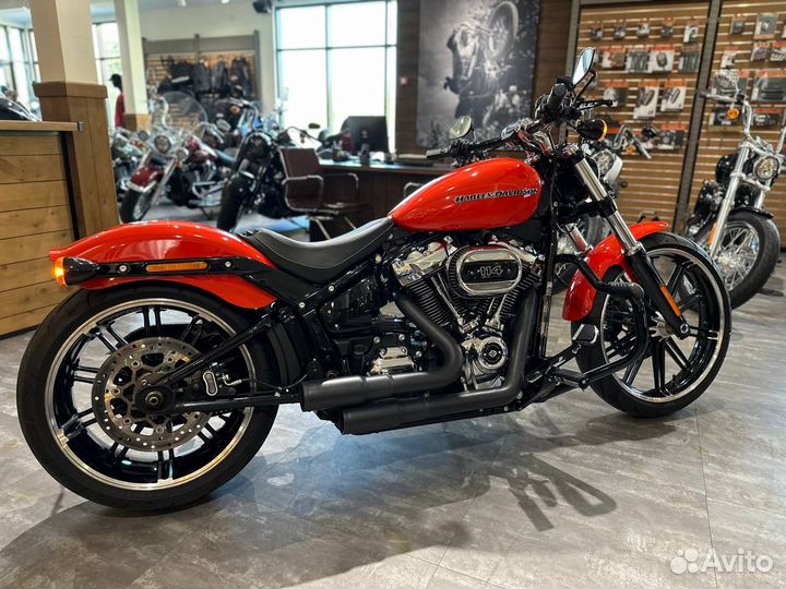 Harley-Davidson Breakout 2020