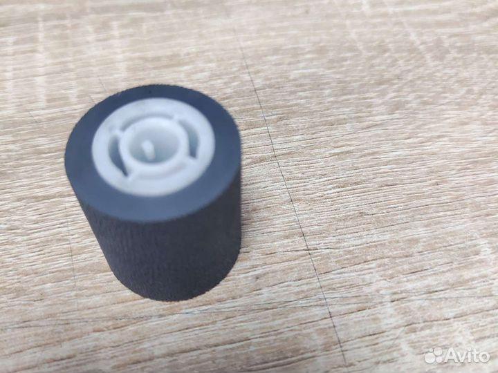 Ролик ручной подачи 302HS08260 kyocera P2040DN
