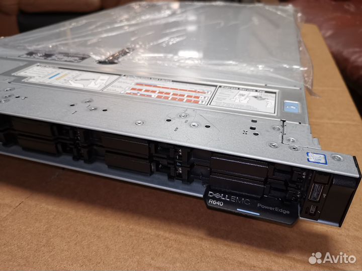 Сервер Dell EMC R640 10SFF NVMe