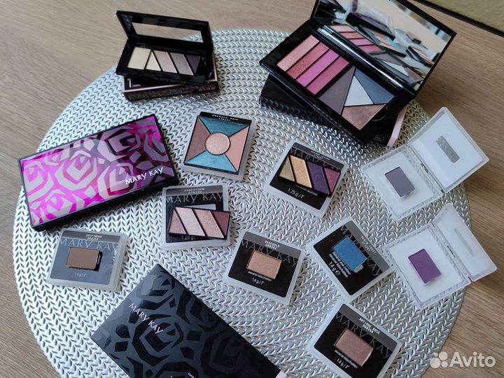 Тени Mary Kay