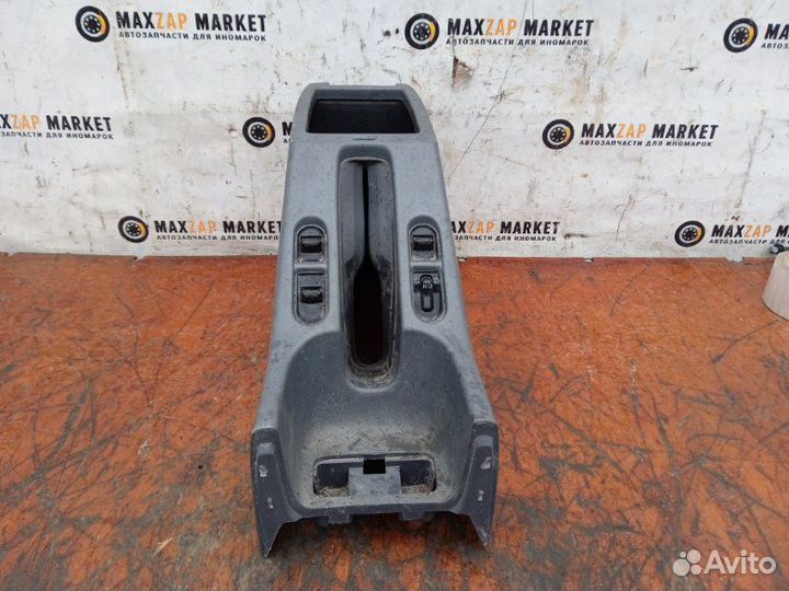 Подлокотник Rover 416 1.6 1997 (б/у)