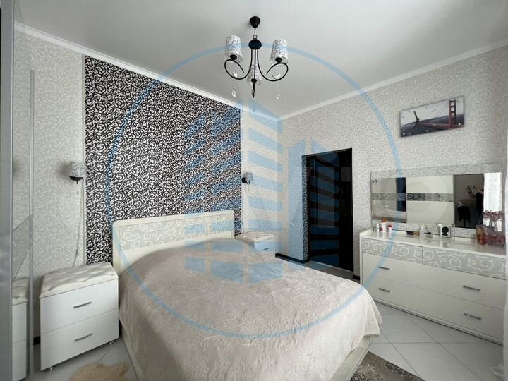 Дом 180,5 м² на участке 6 сот.