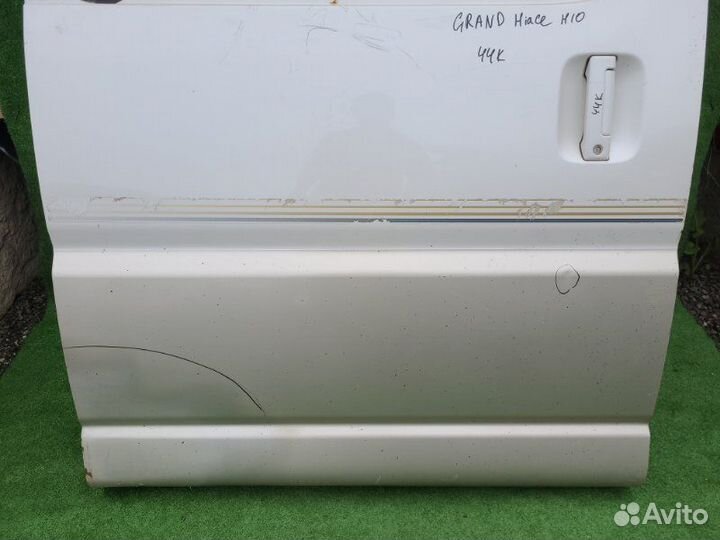 Дверь боковая сдвижная правая Toyota Grand Hiace
