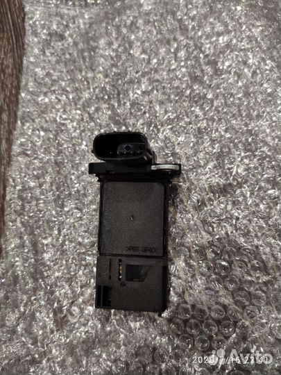 Датчик массового расхода воздуха Subaru Forester