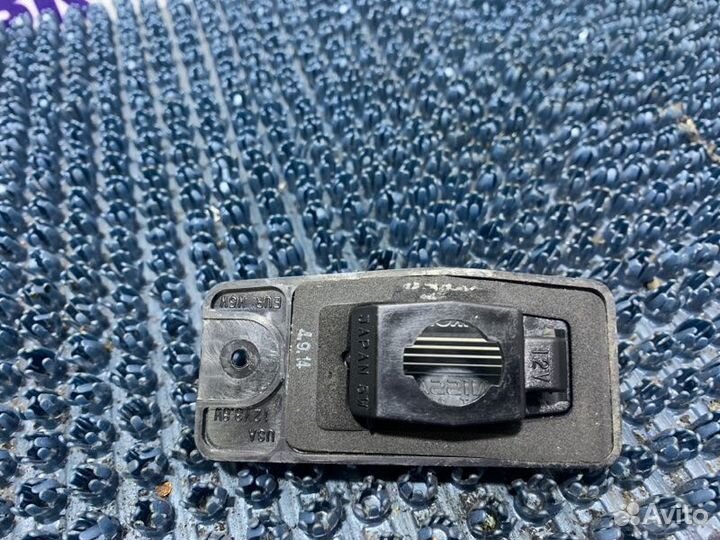 Фонарь подсветки номера Nissan Murano